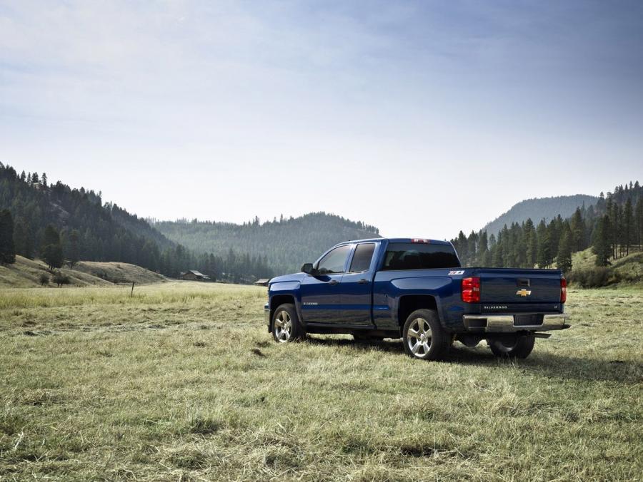  Chevrolet Silverado 2014 года  (фото 7 из 104)